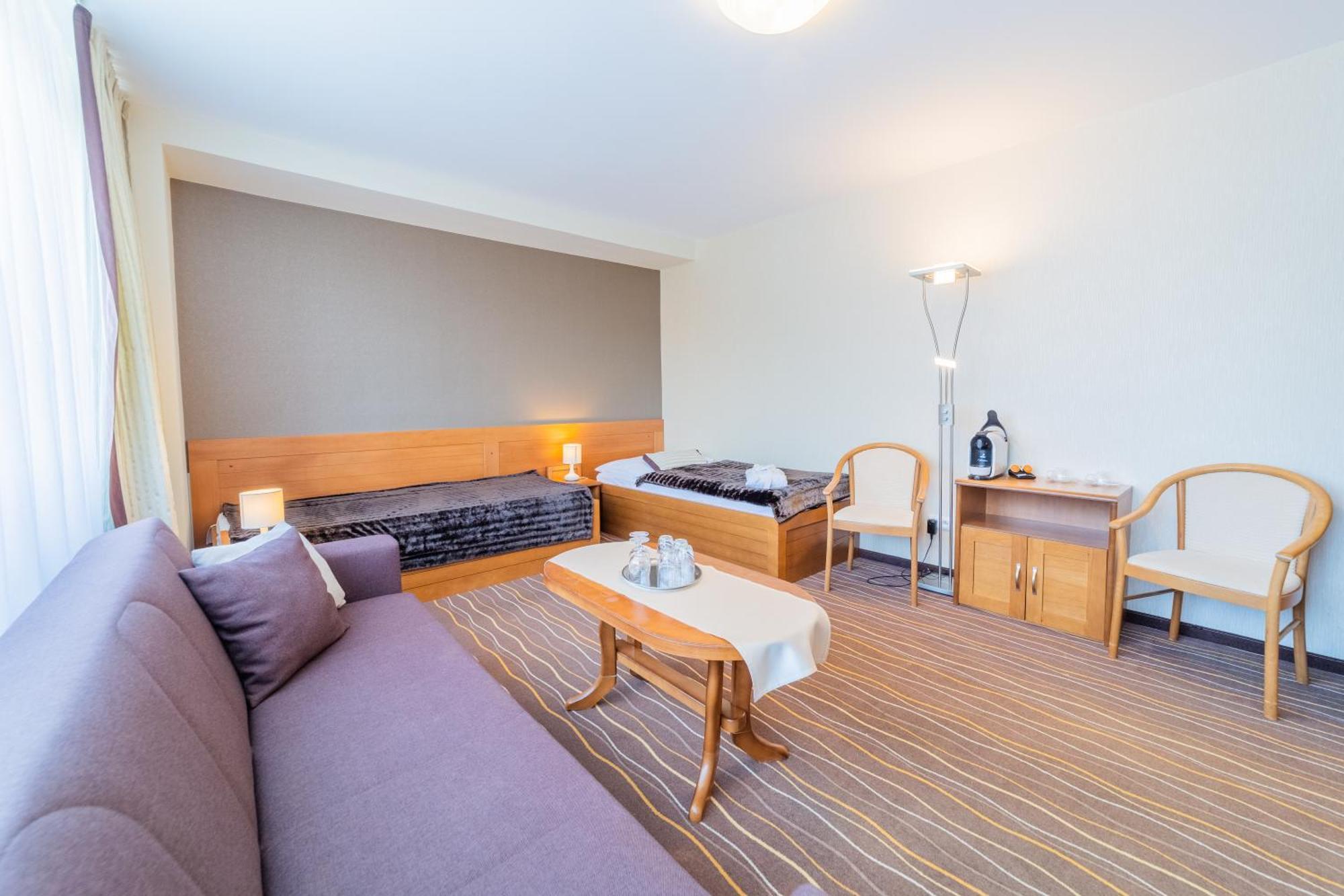 Kontakt Wellness Hotel Tatranska Lomnica Bagian luar foto