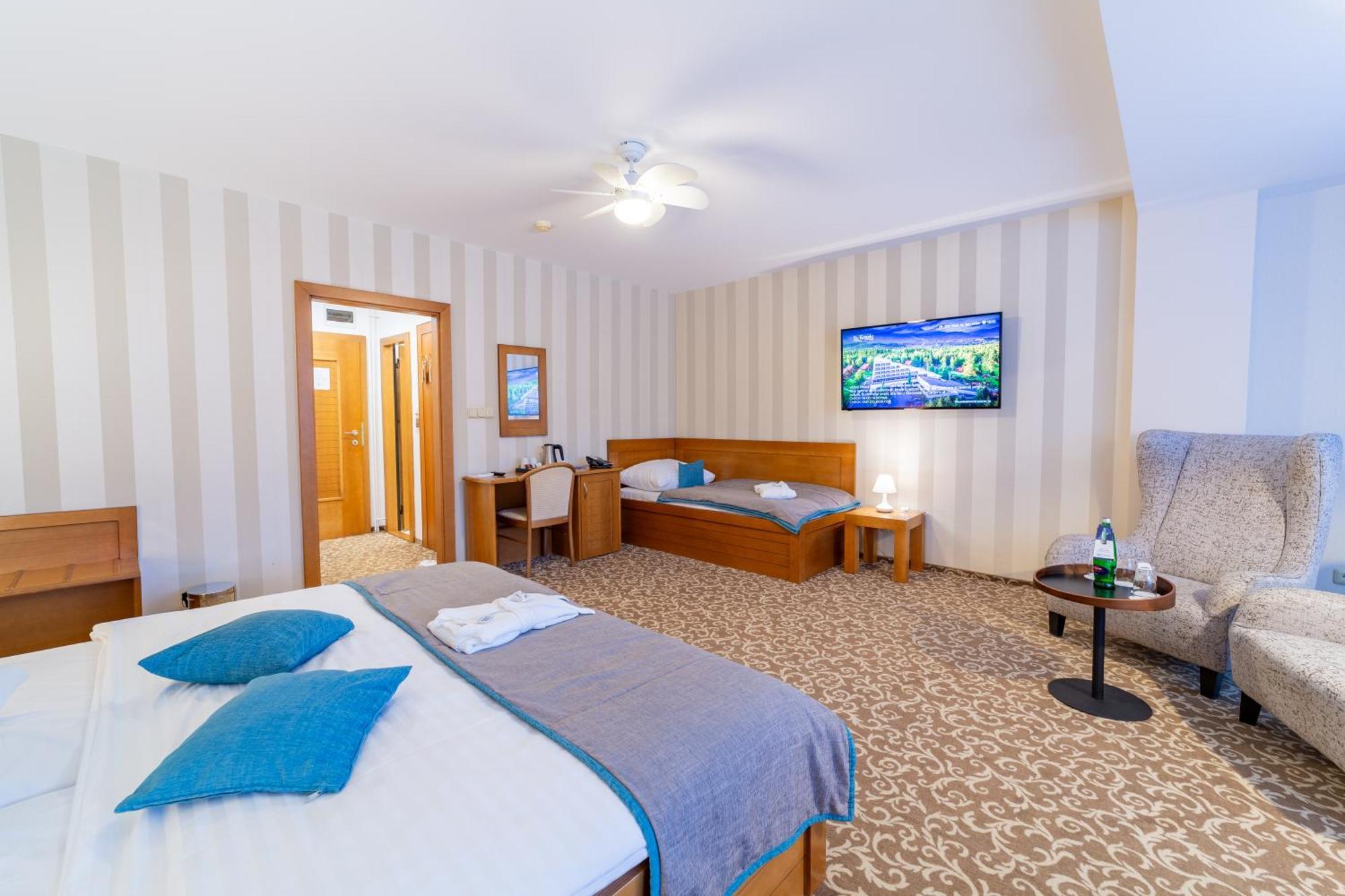 Kontakt Wellness Hotel Tatranska Lomnica Bagian luar foto