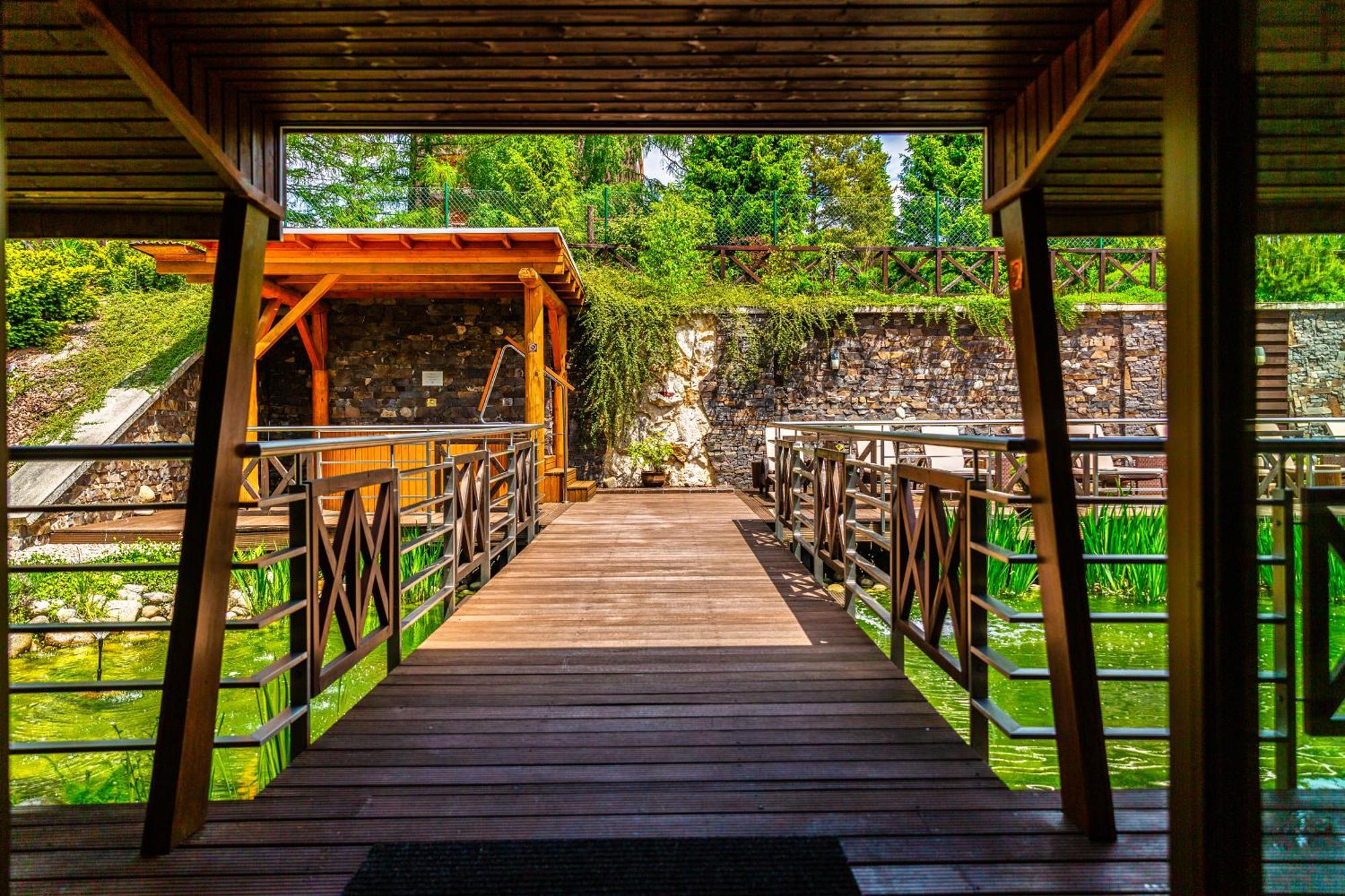 Kontakt Wellness Hotel Tatranska Lomnica Bagian luar foto