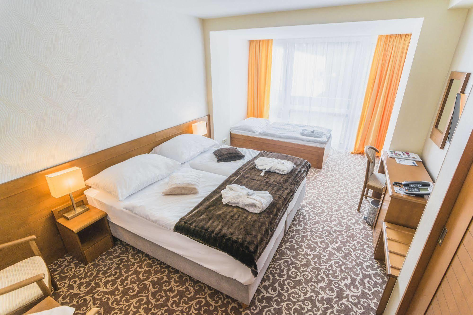 Kontakt Wellness Hotel Tatranska Lomnica Bagian luar foto