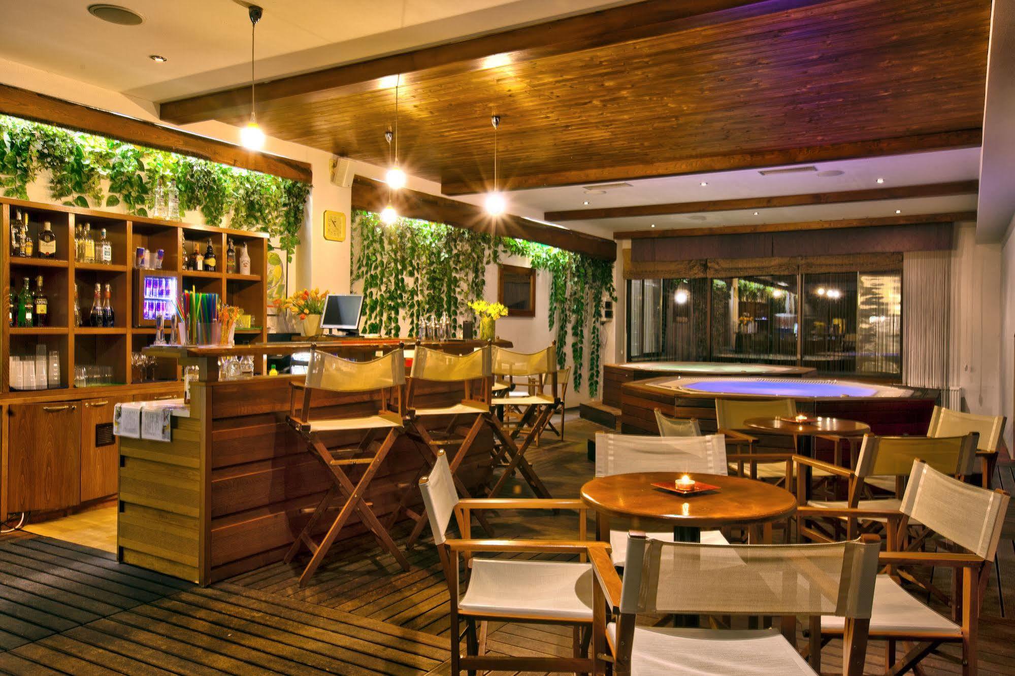 Kontakt Wellness Hotel Tatranska Lomnica Bagian luar foto